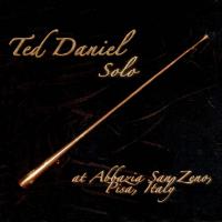 Solo at Abbrazia San Zeno, Pisa, Italy